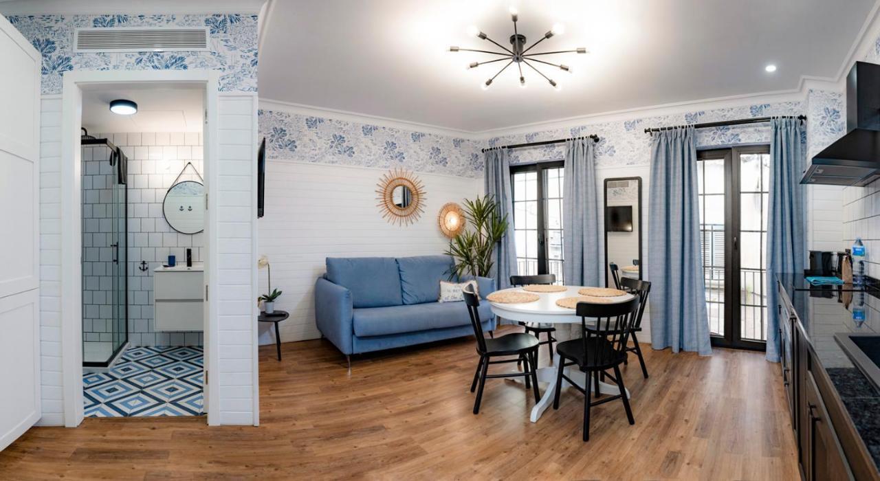 "Breeze" Aparthotel By Parrot'S House Lloret de Mar Ngoại thất bức ảnh