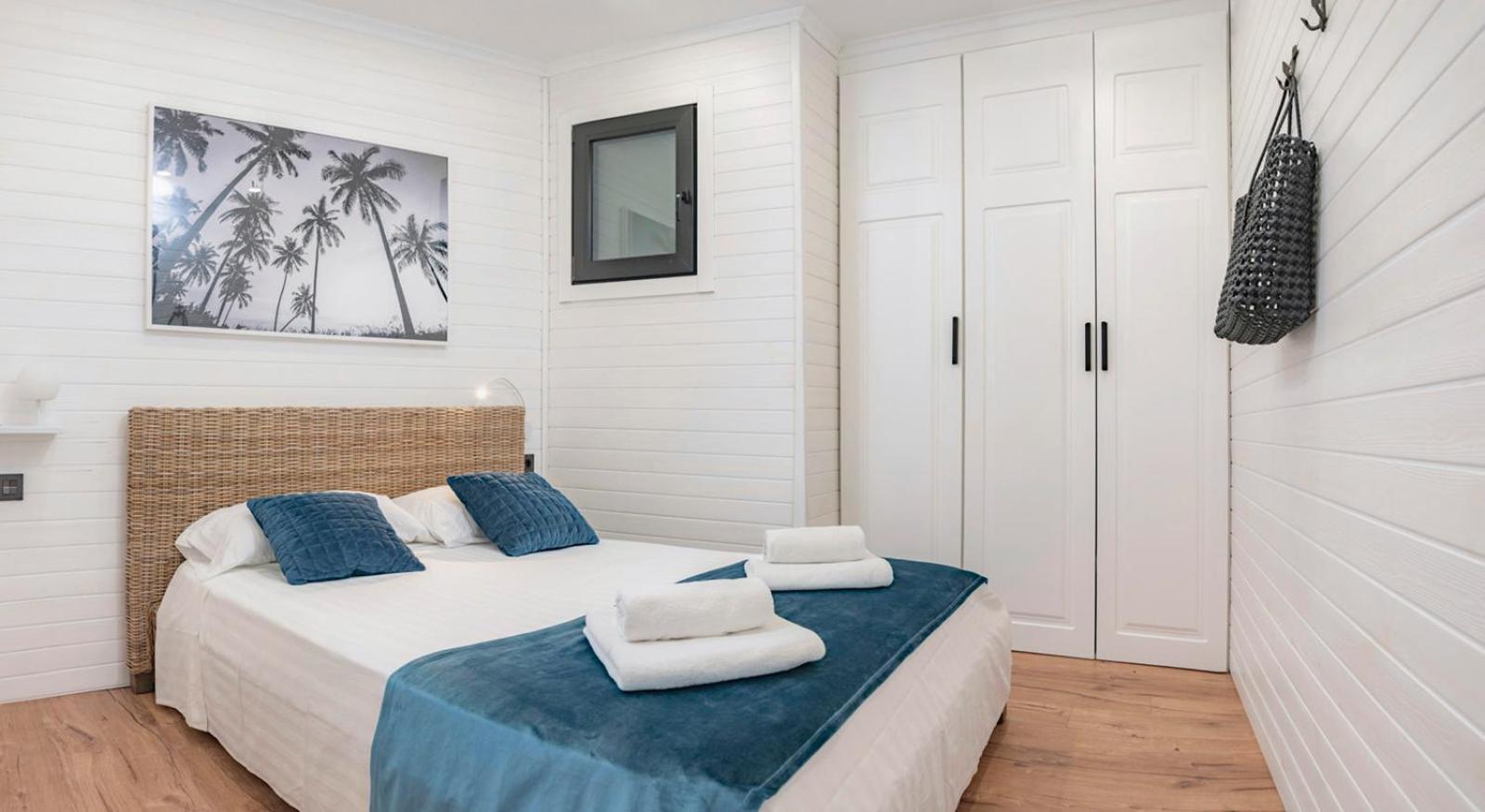 "Breeze" Aparthotel By Parrot'S House Lloret de Mar Ngoại thất bức ảnh